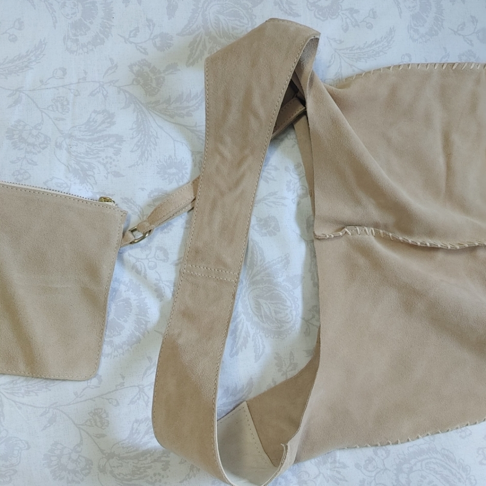 UO Suede Embroidered Shoulder bag with pouch - Picture 5 of 14